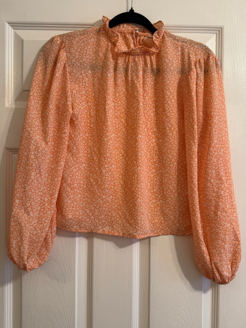BB DAKOTA (Steve Madden) Peach Floral Ruffle-Neck Blouse